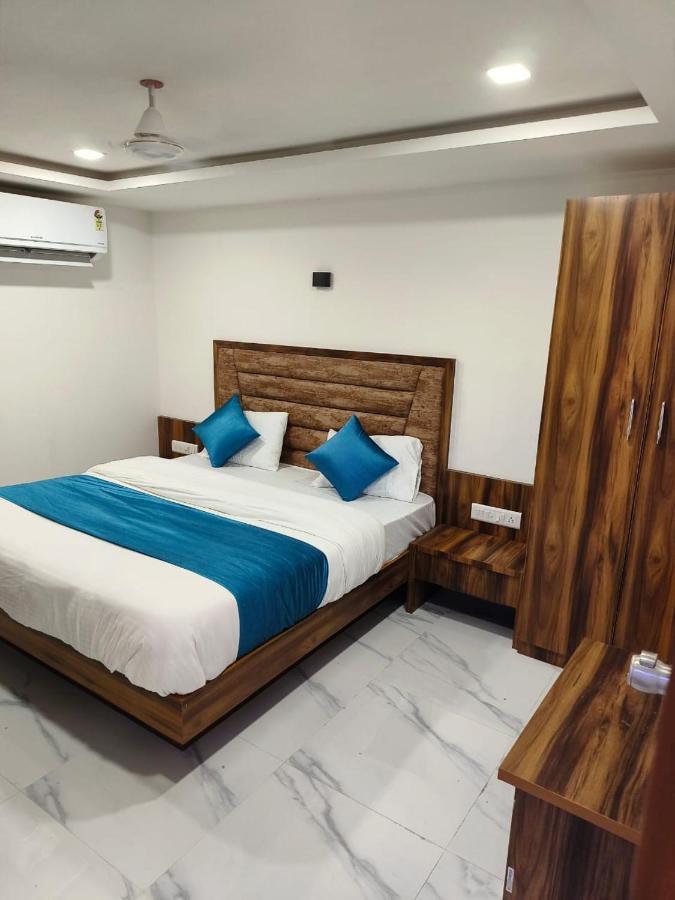Hotel Ozone,אחמדאבאד מראה חיצוני תמונה