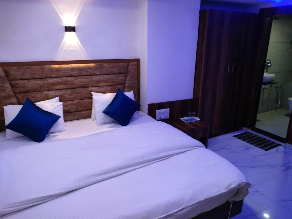Hotel Ozone,אחמדאבאד מראה חיצוני תמונה