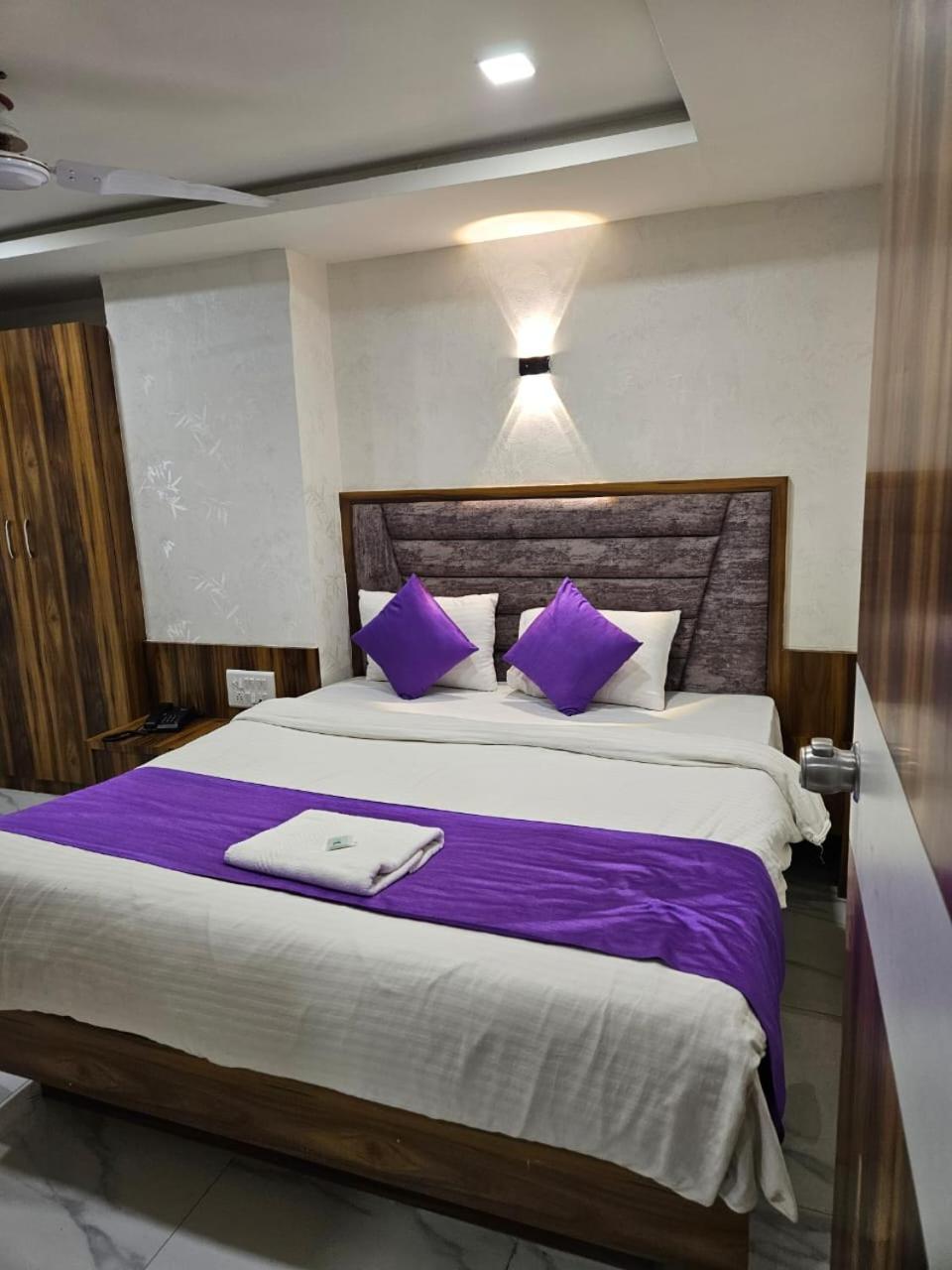 Hotel Ozone,אחמדאבאד מראה חיצוני תמונה
