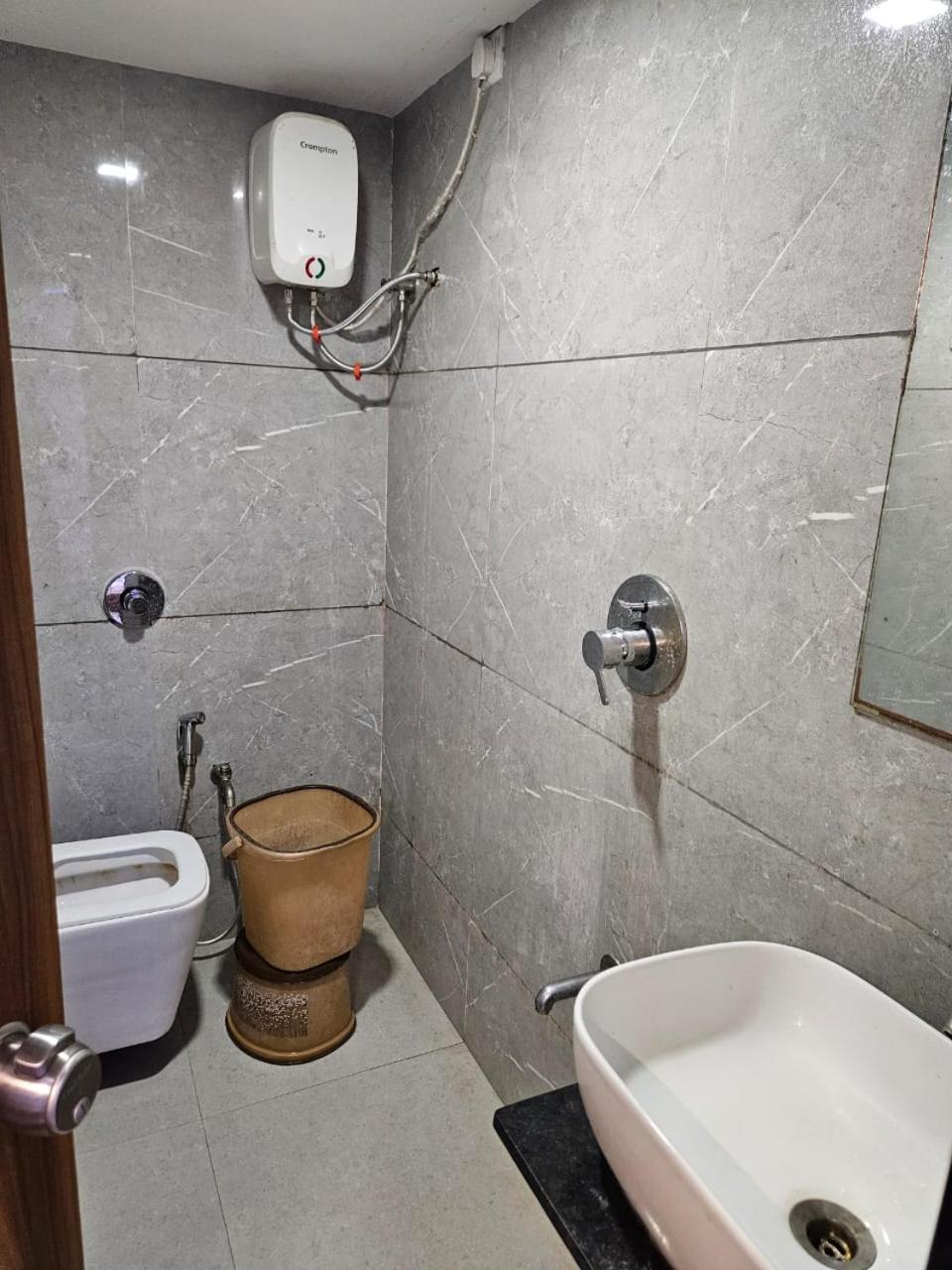 Hotel Ozone,אחמדאבאד מראה חיצוני תמונה
