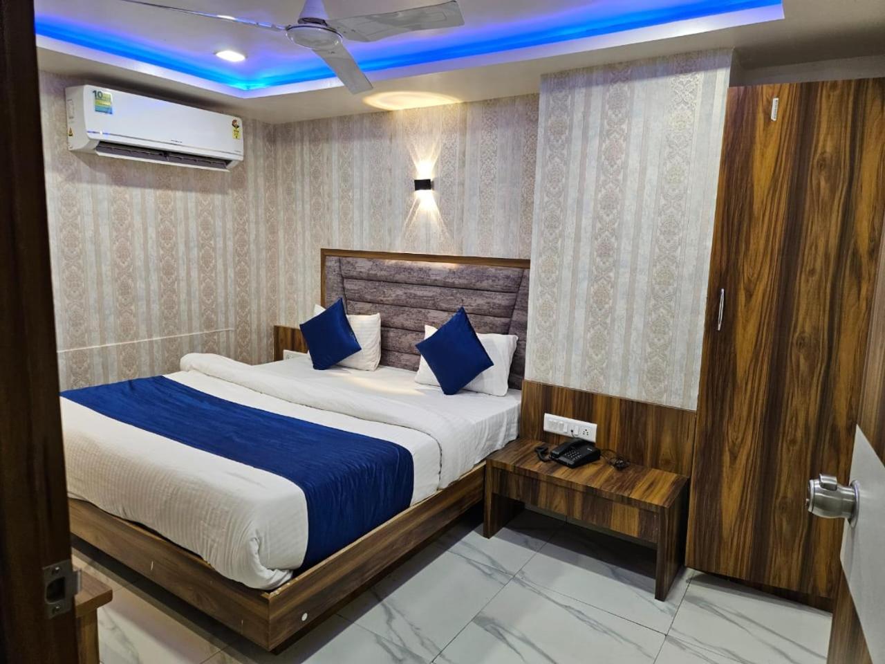 Hotel Ozone,אחמדאבאד מראה חיצוני תמונה