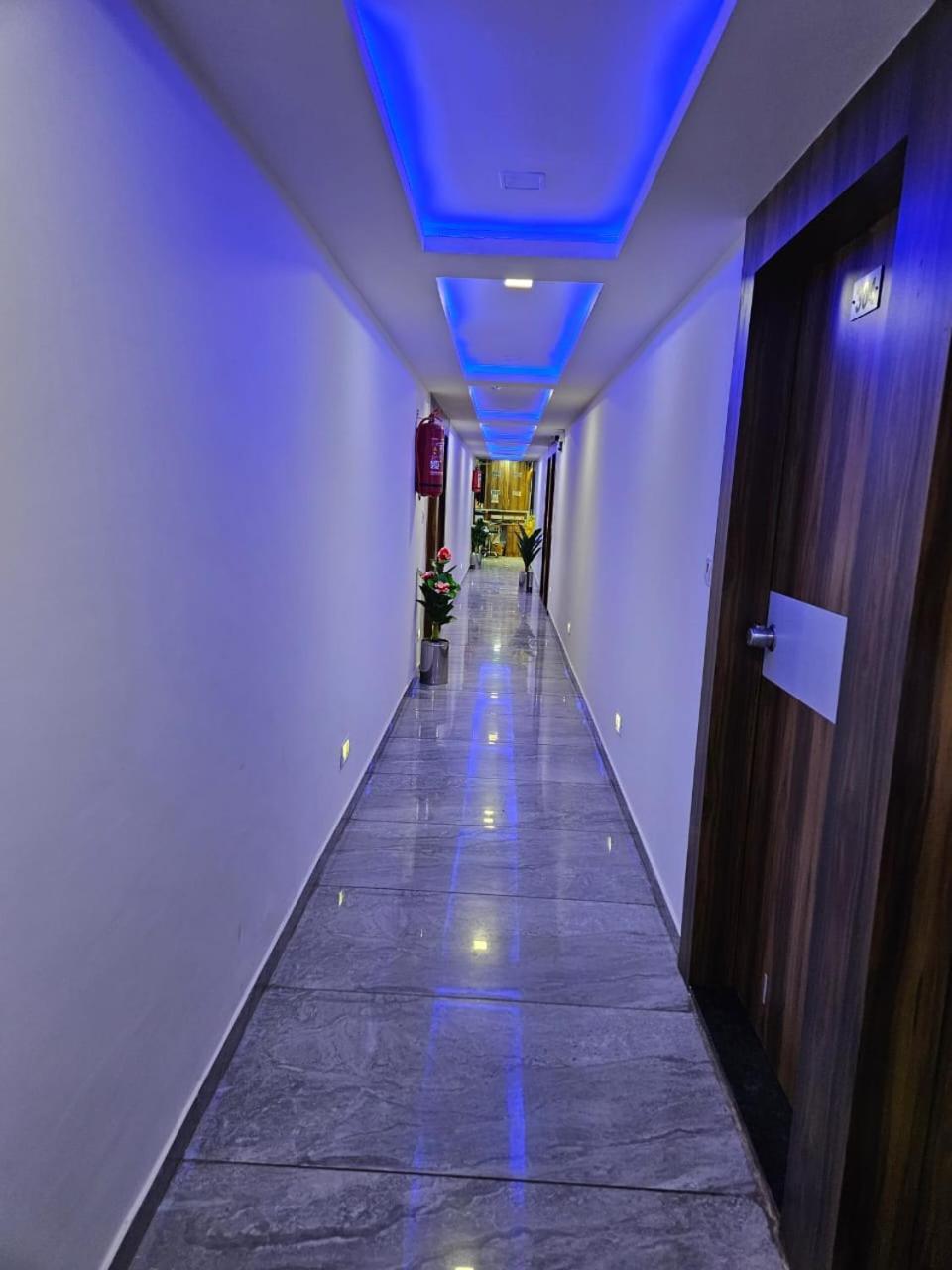 Hotel Ozone,אחמדאבאד מראה חיצוני תמונה