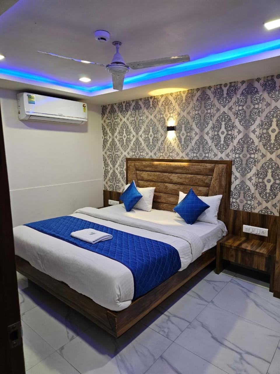 Hotel Ozone,אחמדאבאד מראה חיצוני תמונה