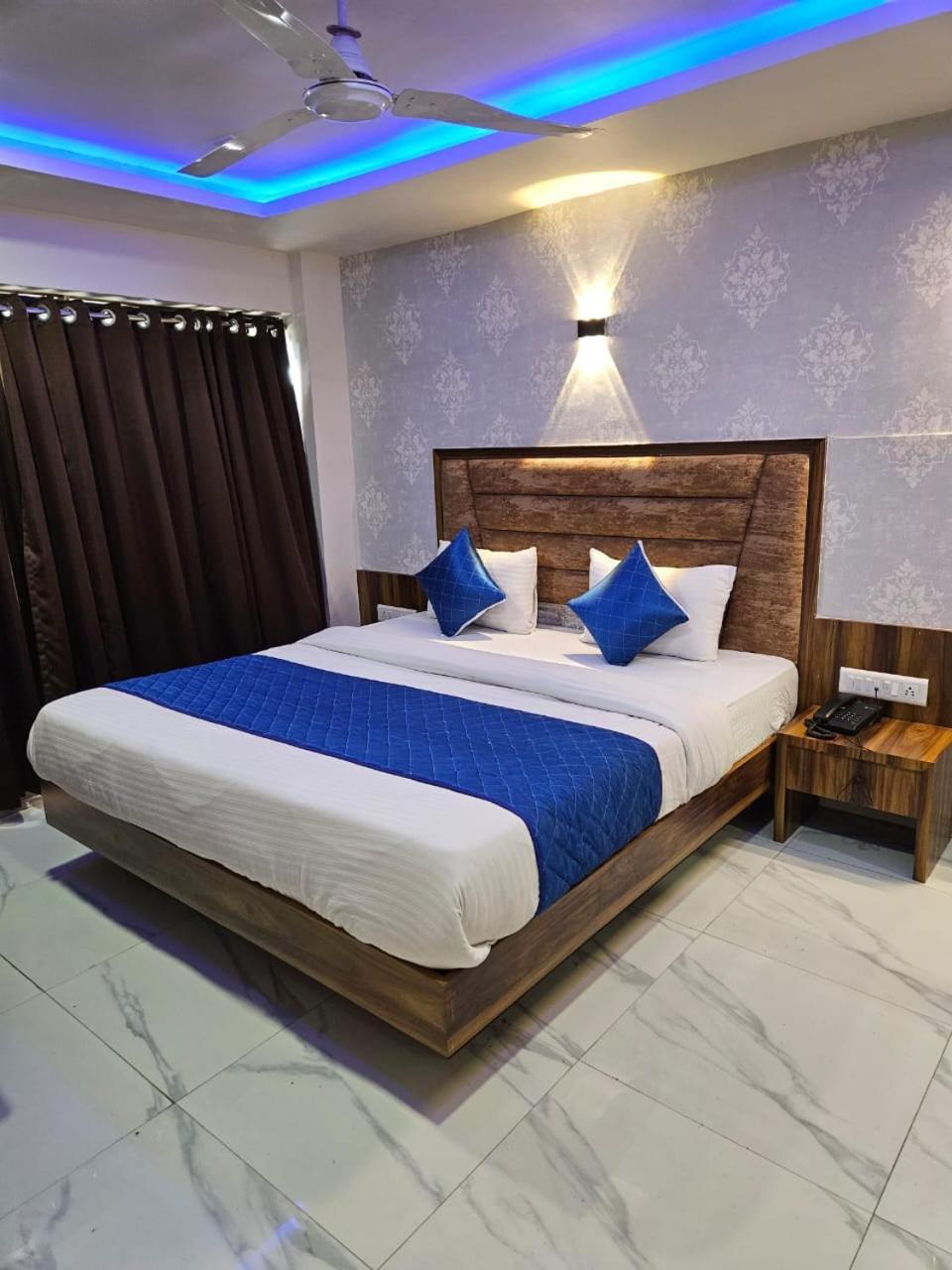 Hotel Ozone,אחמדאבאד מראה חיצוני תמונה